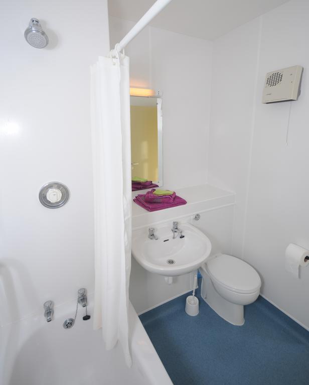Corrib Village Apartments University Of Galway Ngoại thất bức ảnh